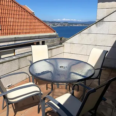 Atico En La Playa De Canelas Con Vistas Y Terrazas Exclusivo شقة